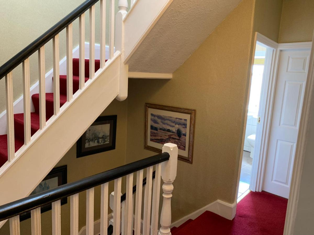 Heather Glen. Six Bedroom Home Near The Sea. Blackpool Exterior photo