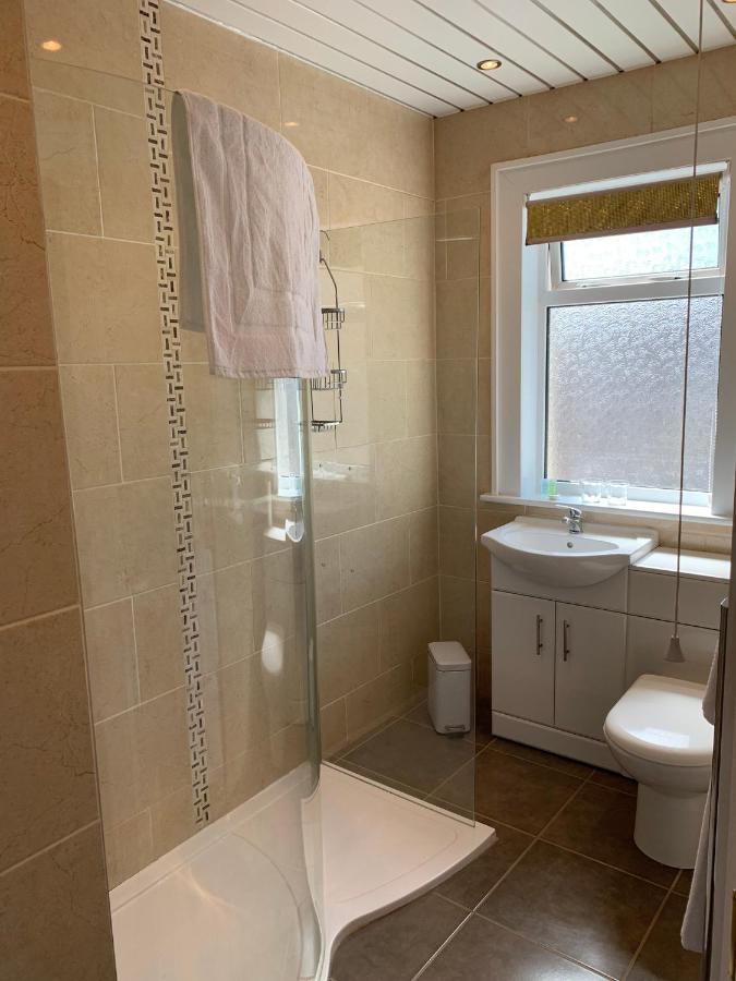 Heather Glen. Six Bedroom Home Near The Sea. Blackpool Exterior photo