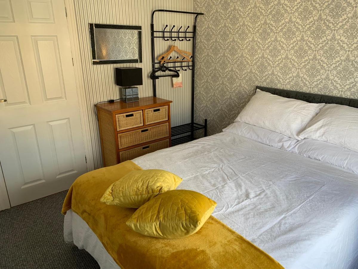 Heather Glen. Six Bedroom Home Near The Sea. Blackpool Exterior photo