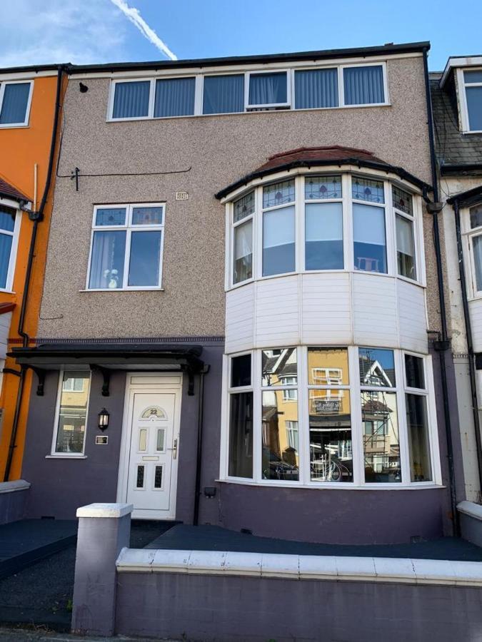 Heather Glen. Six Bedroom Home Near The Sea. Blackpool Exterior photo
